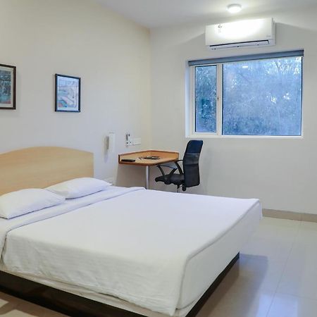 Hotel Tirupur Zewnętrze zdjęcie