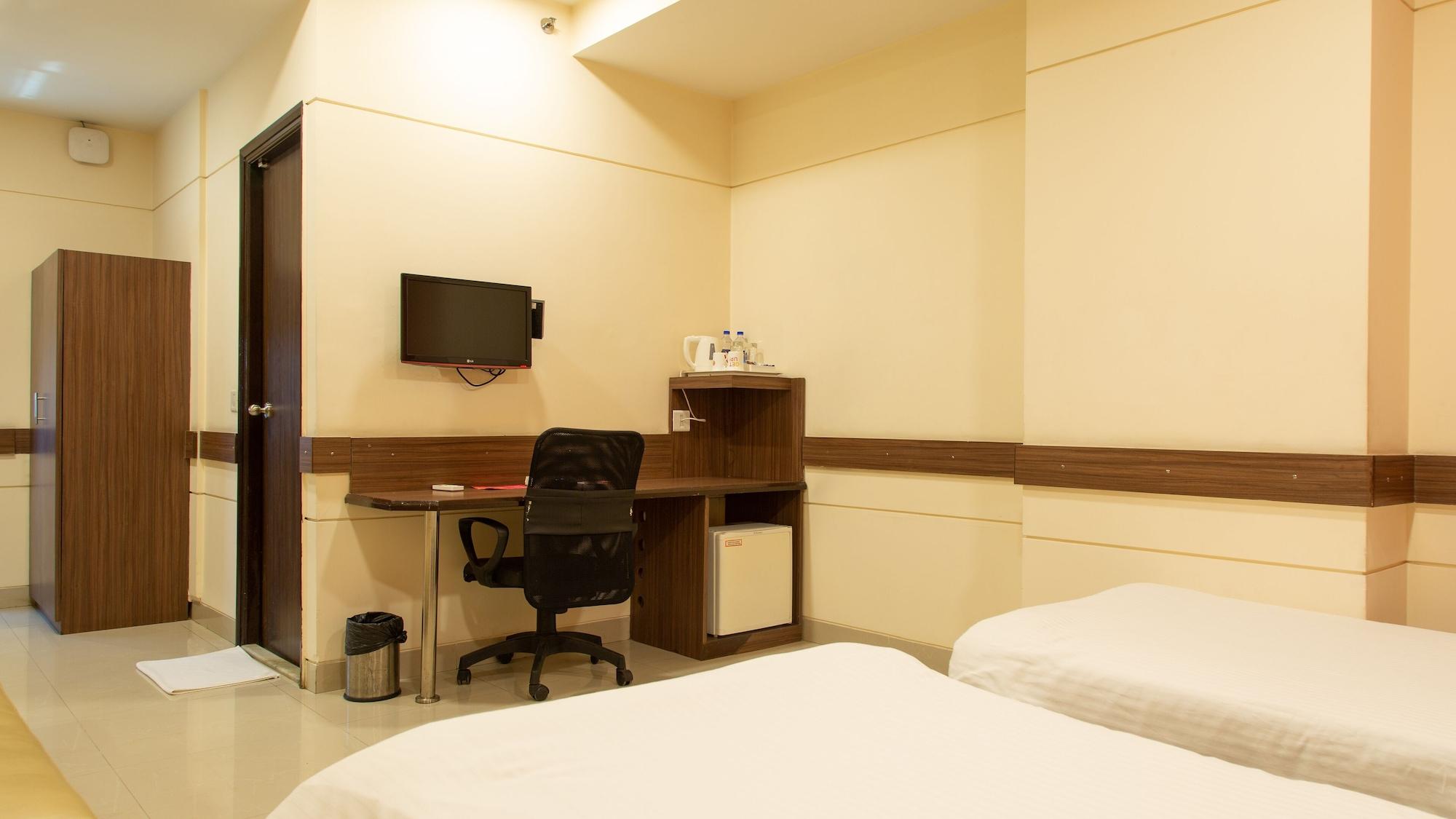 Hotel Tirupur Zewnętrze zdjęcie