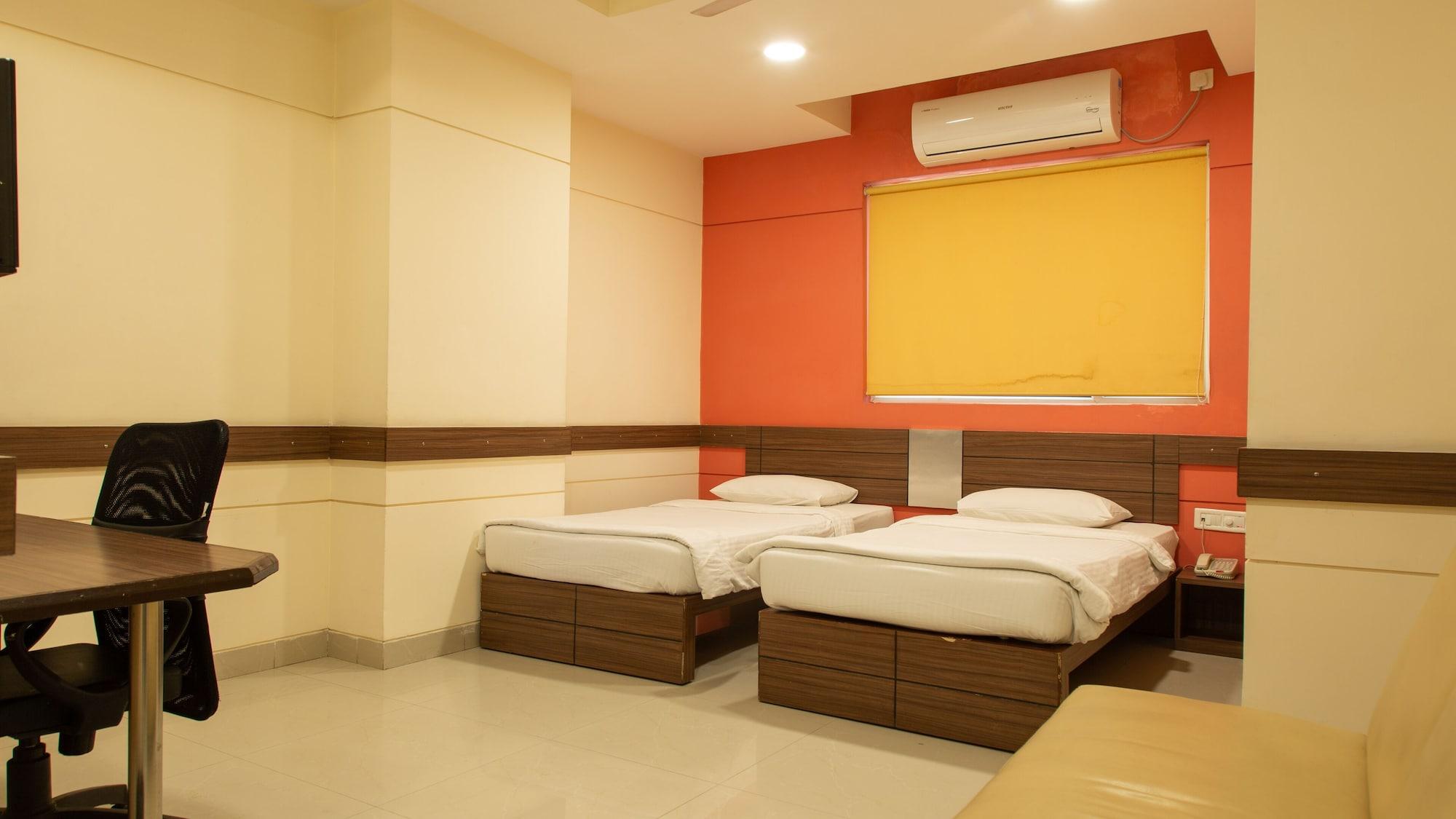 Hotel Tirupur Zewnętrze zdjęcie